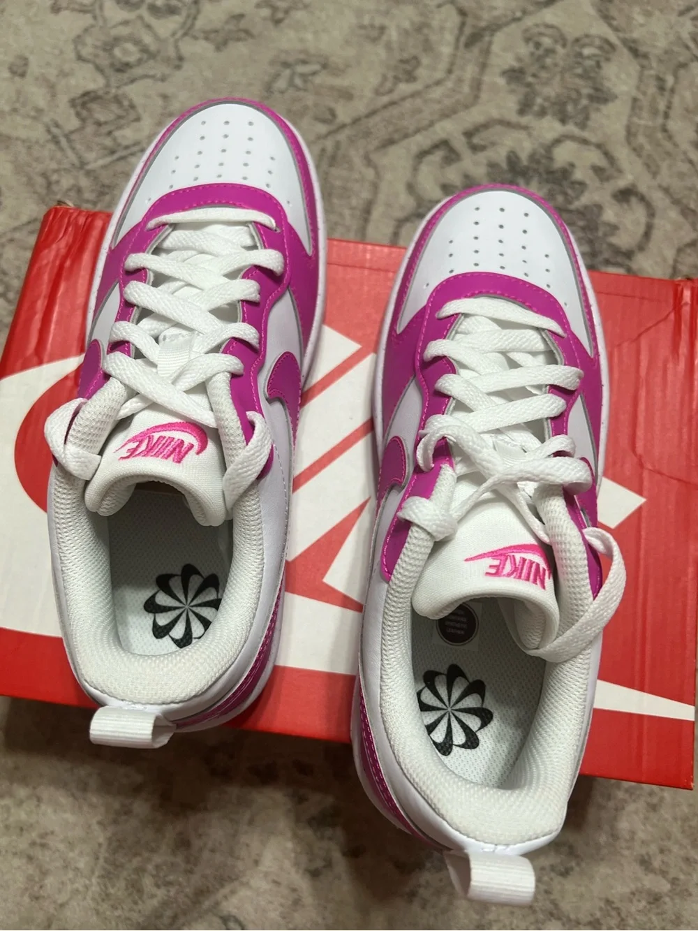 Nike Court Borough Low Recraft sneakers white & laser fuchsia